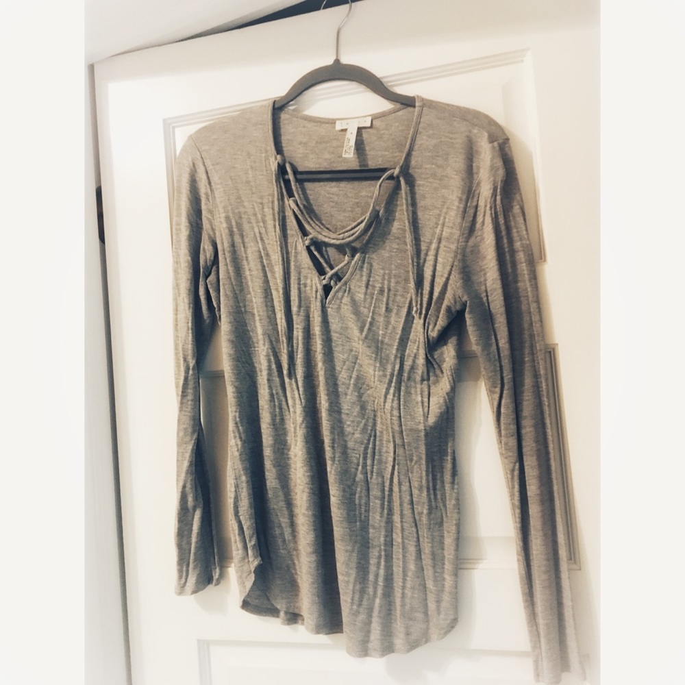 Long sleeve cross cross shirt